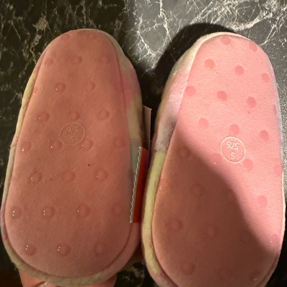 Cat and Jack Girls Multicolored Plush Magic Unicorn Slippers - Picture 5 of 8